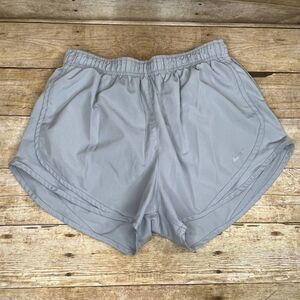 NIKE TEMPO LINED GYM ATHLETIC ATHLEISURE EVERYDAY ESSENTIAL SHORTS SIZE MEDIUM